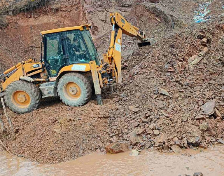 MREŽA NVO IZ PETNJICE I GRAĐANI MZ LAGATORE SPROVELI AKCIJU DJELIMIČNE SANACIJE LOKALITETA JUPOV GROB – NA ĐUĐU
