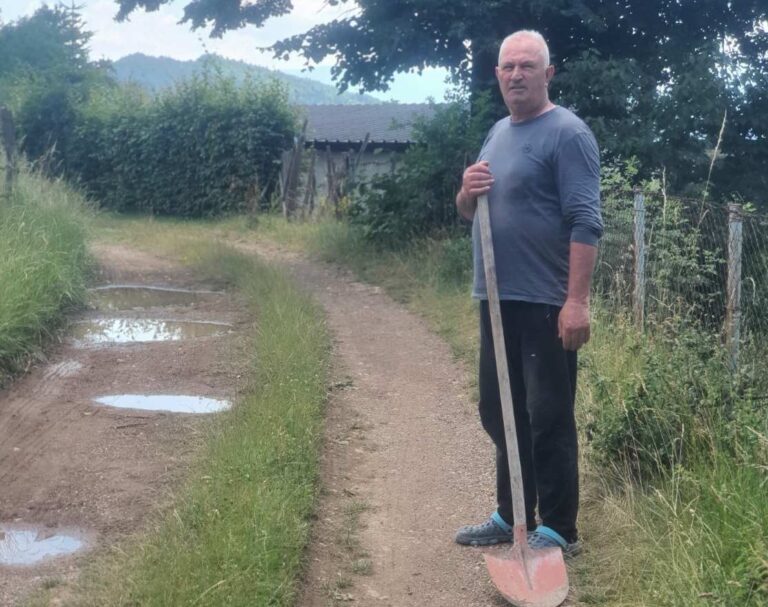 ISMET ŠKRIJELJ (DCG): Ne mogu da vjerujem da predsjednik Opštine ne da da se asfaltira put u Lagatorama
