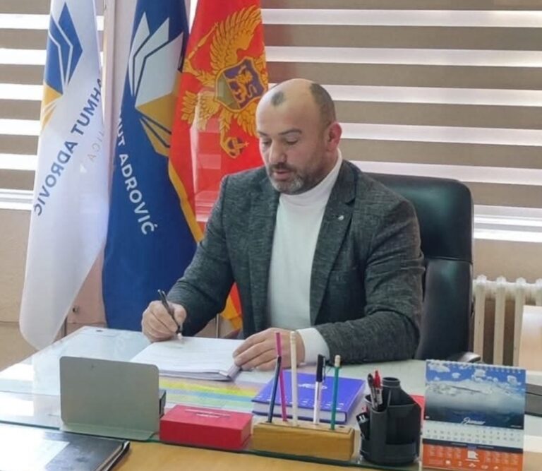 PLJAKIĆ: ŠKOLA MOŽE DA BUDI LJUBAV PREMA ZAVIČAJU, ALI BEZ POSLA I STRATEGIJE OVAJ PROSTOR ĆE OSTATI PRAZAN